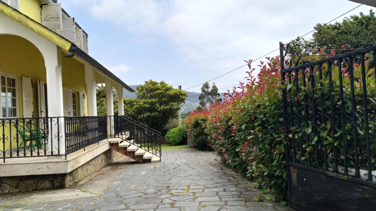 Casa Con Jardin En La Playa De Almieiras Villa Fene Bagian luar foto